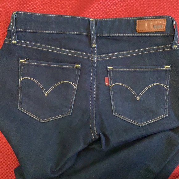 LEVI Demi Curve - dark wash - Picture 5 of 8
